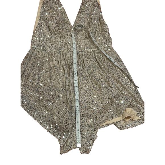 NWT LULUS Gold Embellished Sequin Sleeveless Plunge V-Neck Romper Women's Medium - Picture 5 of 11